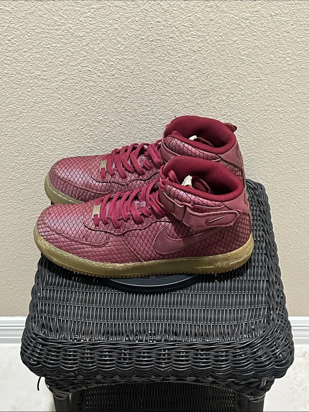Nike Air Force 1 ‘07 Mid LV8 Team Red 804609-603